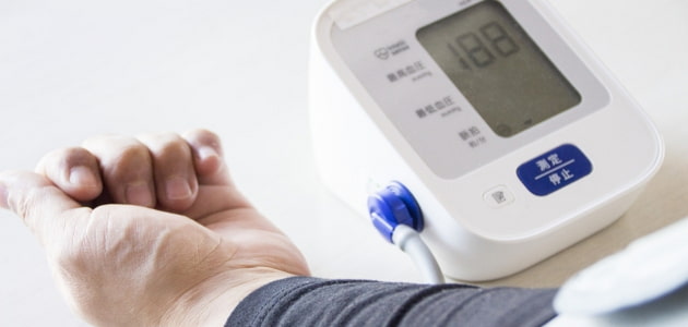 دراسة تكشف سرّ التحكم في ضغط الدم: 5 ساعات تمرين أسبوعيًا مفتاح الصحة